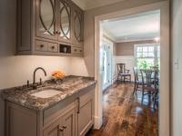 butler pantry  - McLean waterfront - Graham project