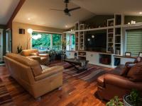 living room towards backyard - Vienna split level renovation - Boswell project