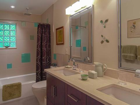 Bennington project - Little City rambler - kids bathroom detail