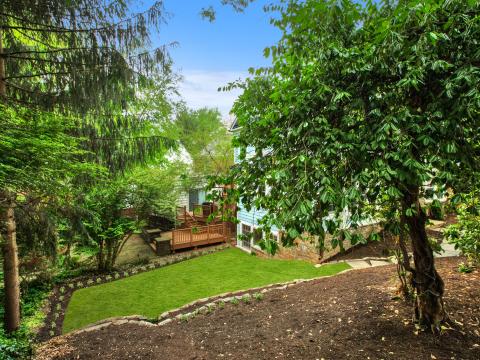 left side yard with landscaping - The Shire of Spring Valley - Ballard & Mensua