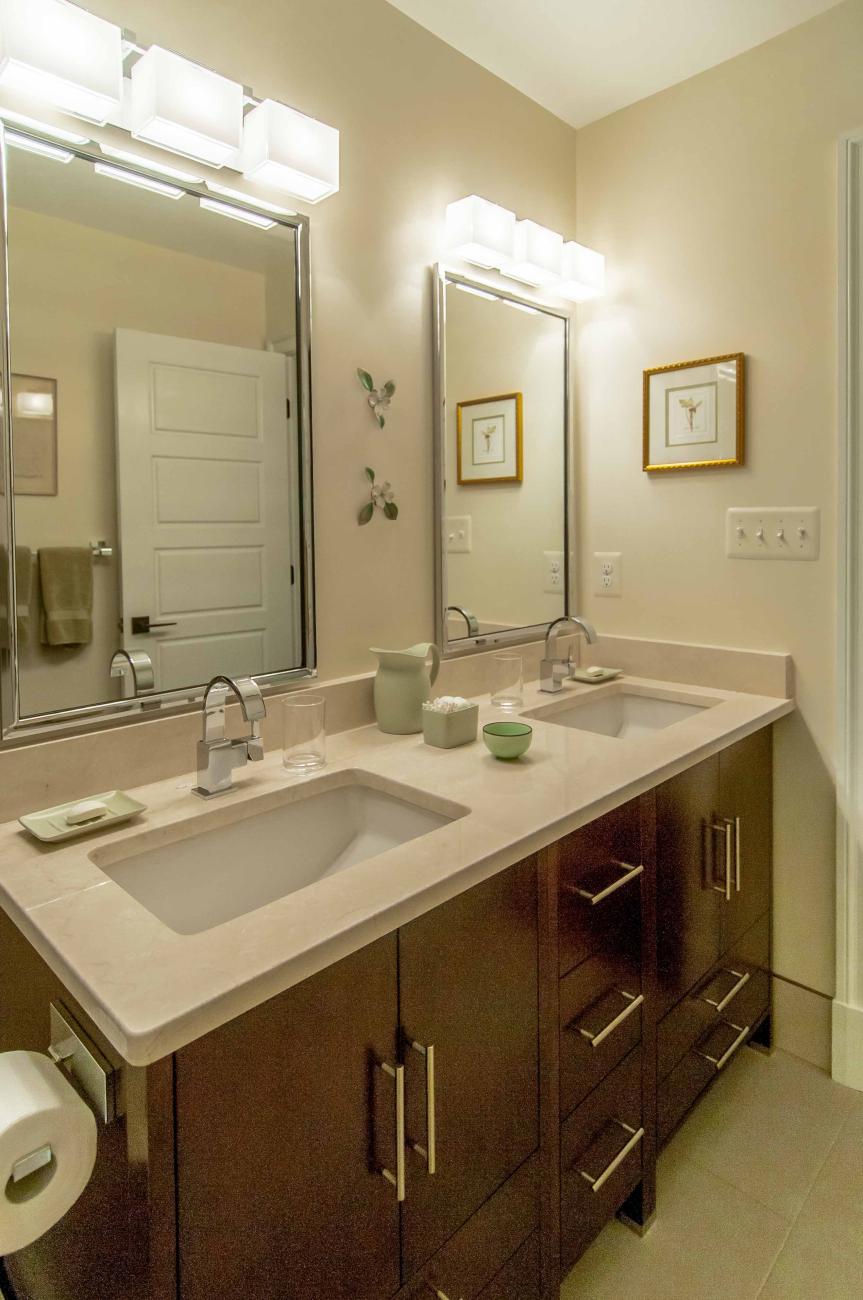 Bennington project - Little City rambler - kids bathroom vanities