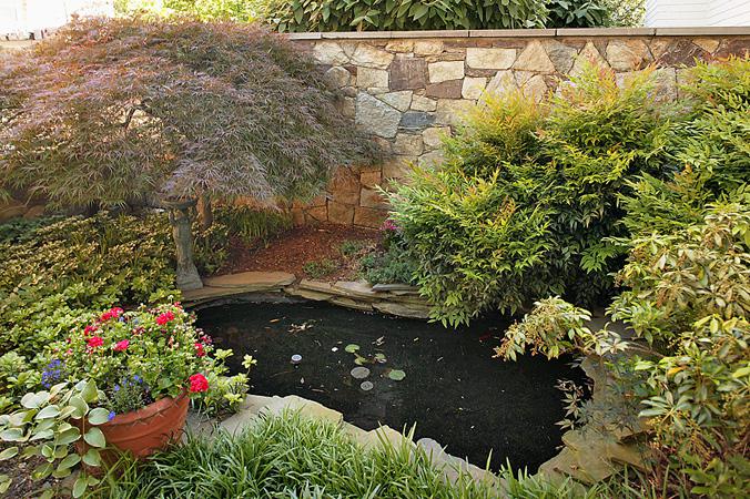 The finished water feature for the Parkston Rd project from Ballard & Mensua and Frank M Bell