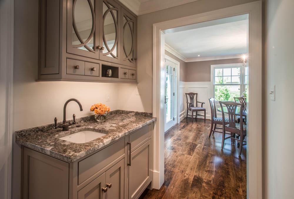 butler pantry  - McLean waterfront - Graham project