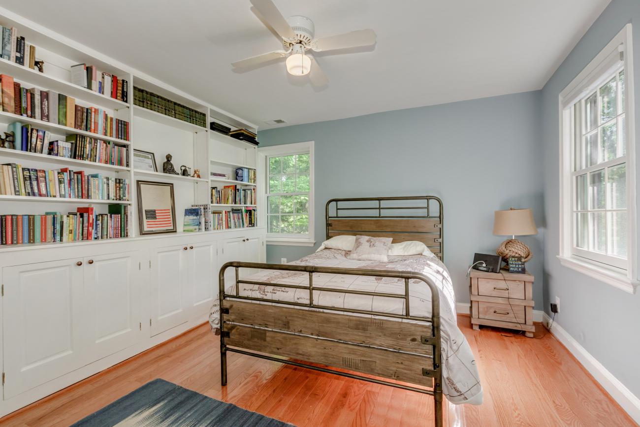 Bedroom with built-ins - The Shire of Spring Valley - Ballard & Mensua