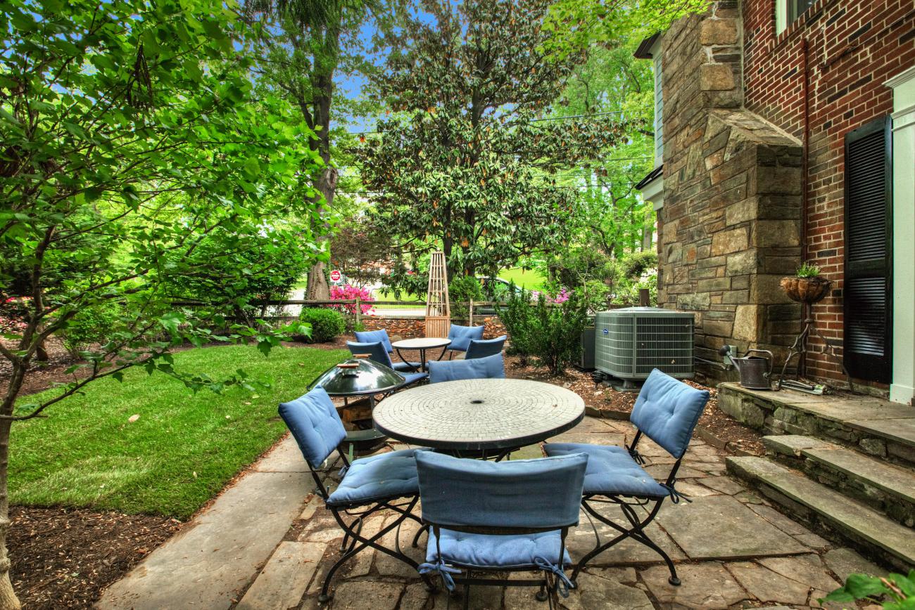 backyard patio and furniture setup - The Shire of Spring Valley - Ballard & Mensua
